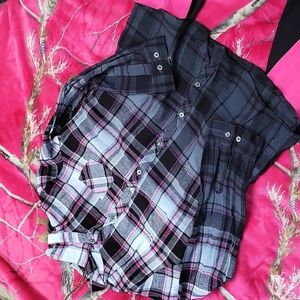 ❤️5for25 black plaid button up